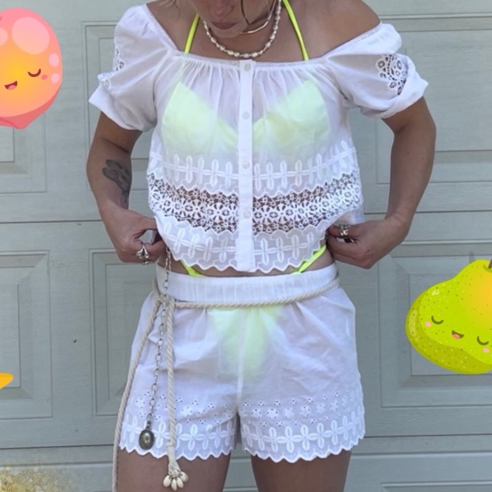 embroidered + lace set